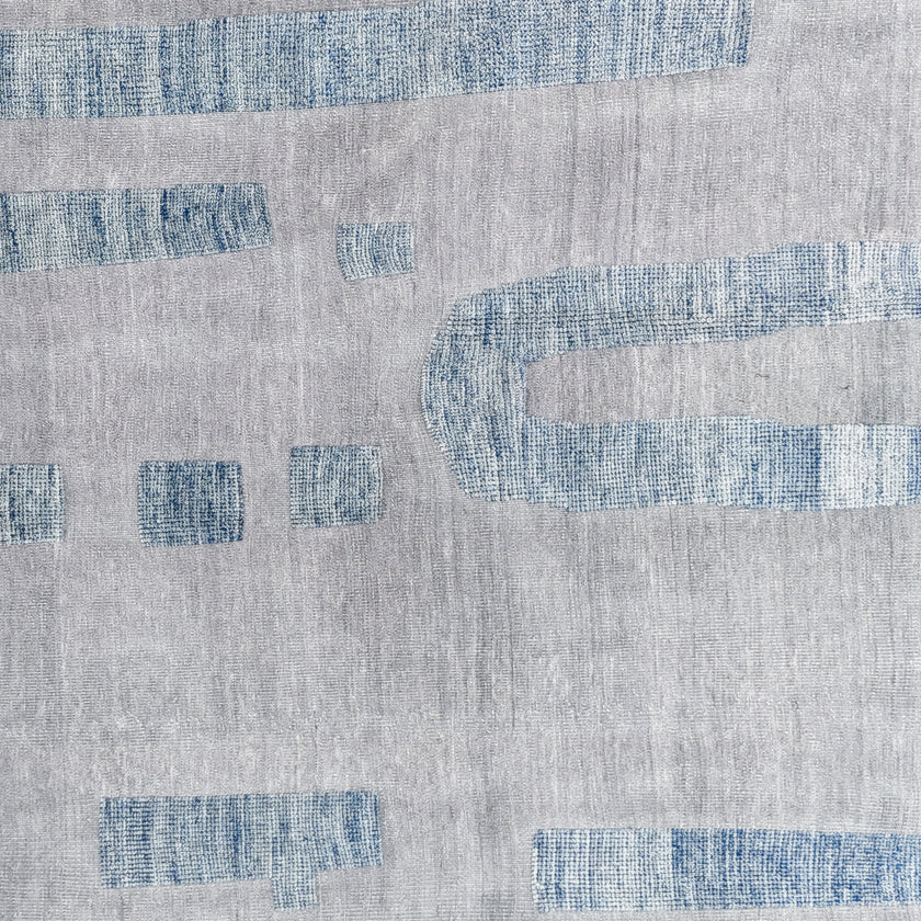 17255 Handwoven Rug 10'2 x 13’11