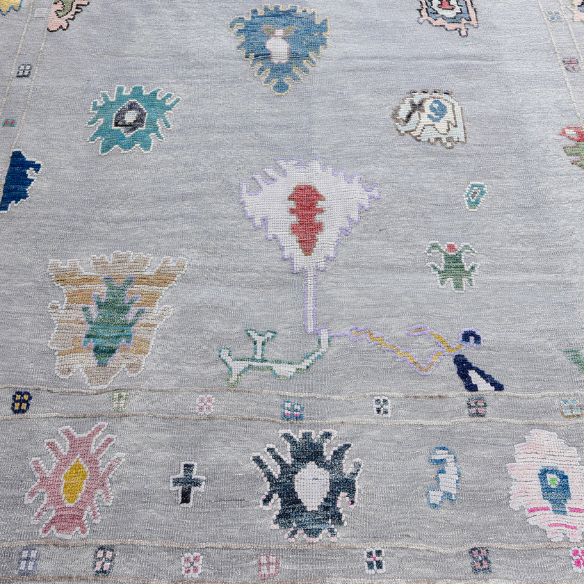 17331 Handwoven Rug 10'5 x 13’10