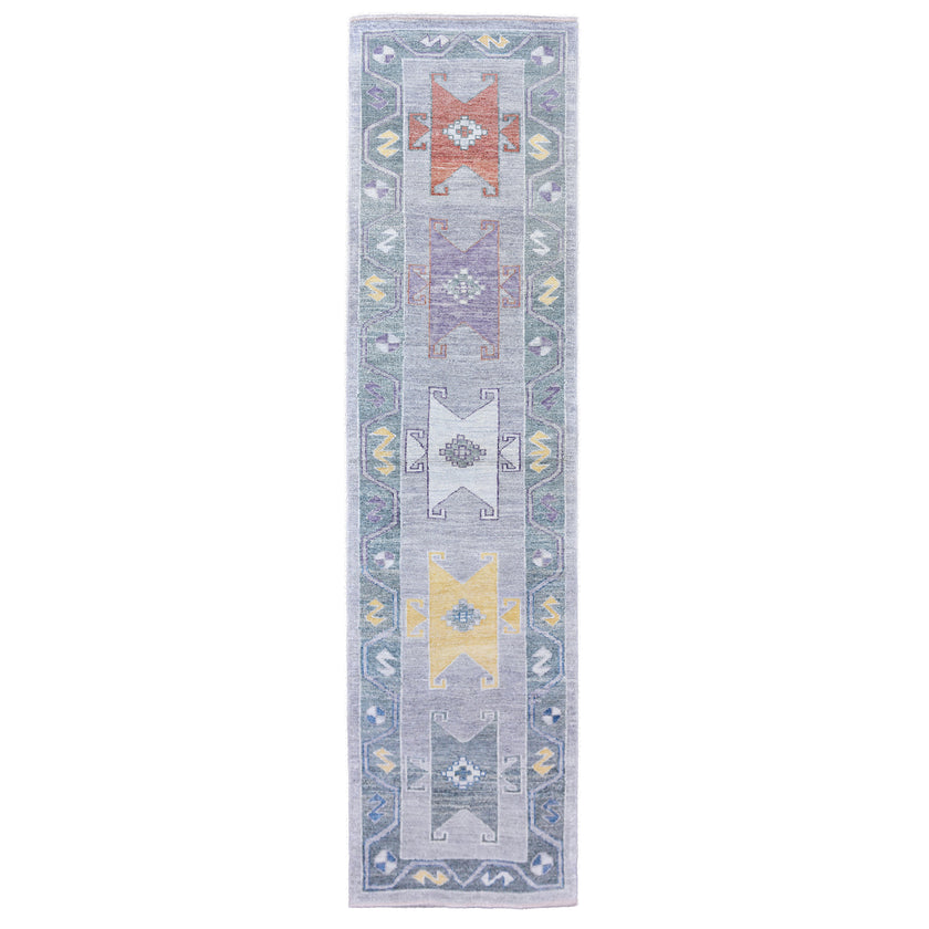 17353 Handwoven Rug 2'8 x 11’3