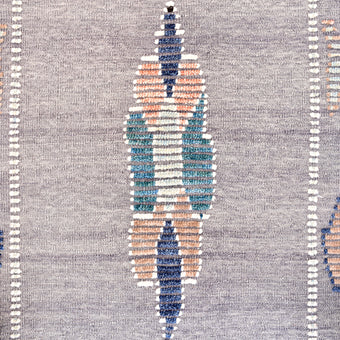 17359 Handwoven Rug 3'3 x 14’9