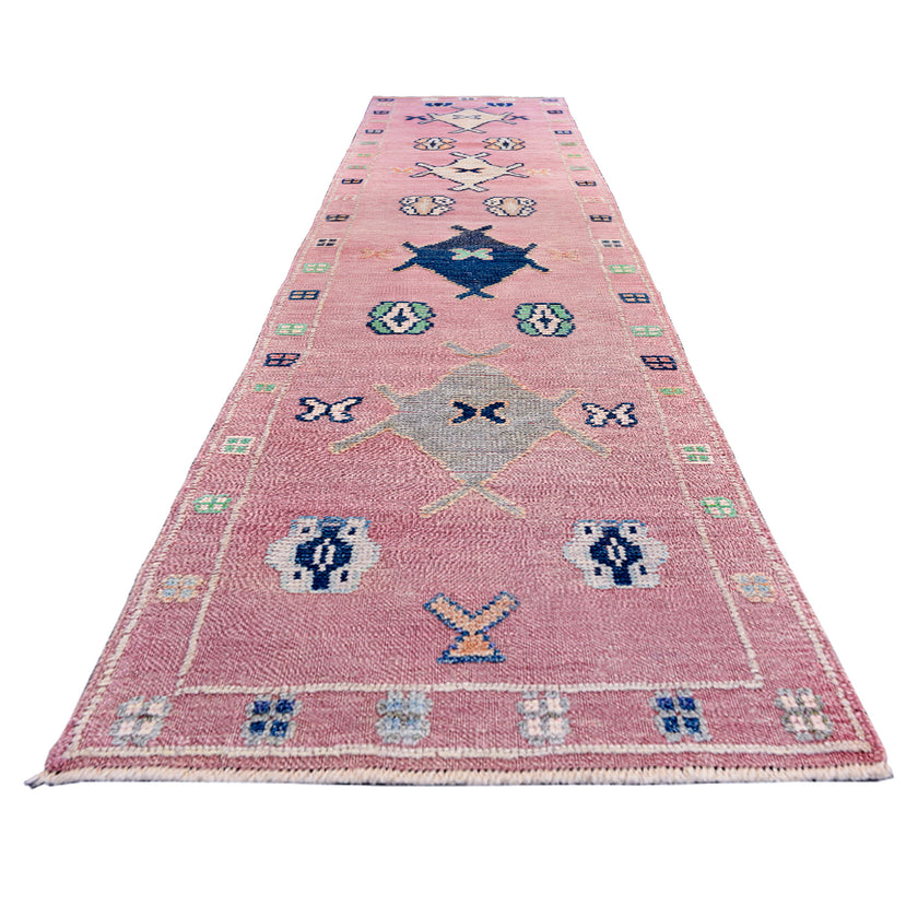 17385 Handwoven Rug 2'9 x 15’6