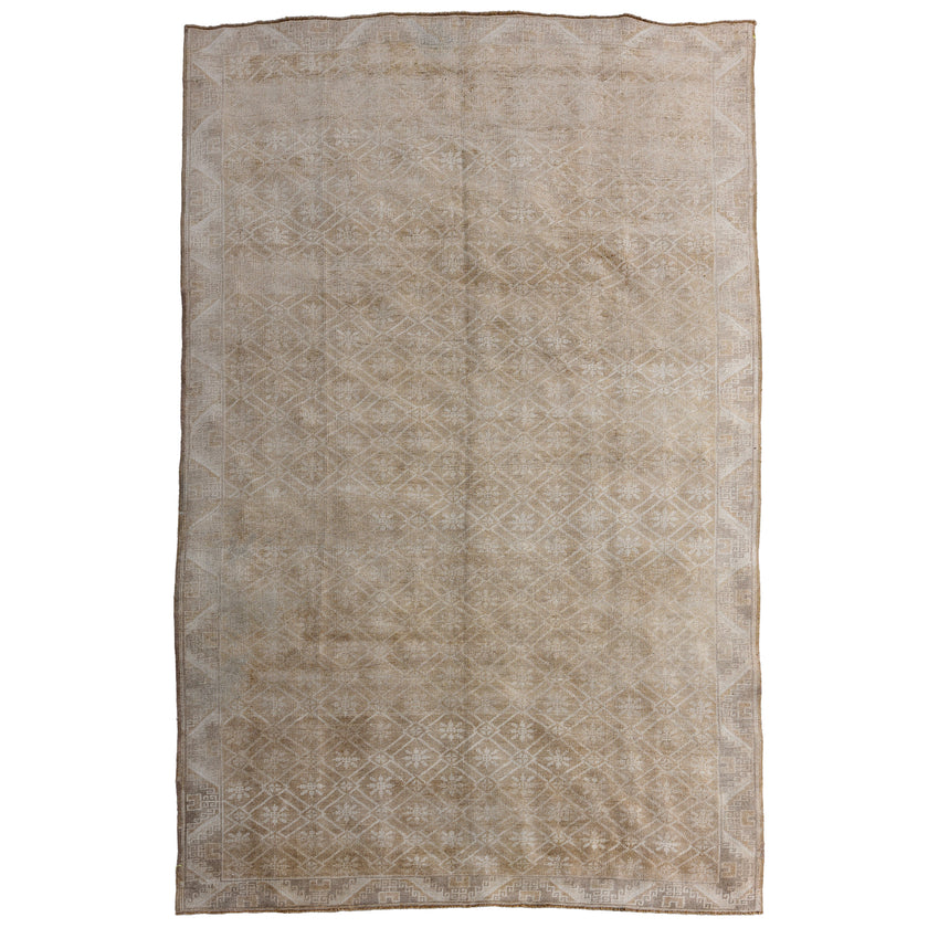 17413 Handwoven Vintage Rug 6'8 x 10’7