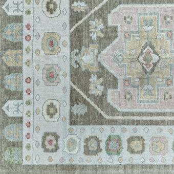 17453 Handwoven Rug 5’3x7