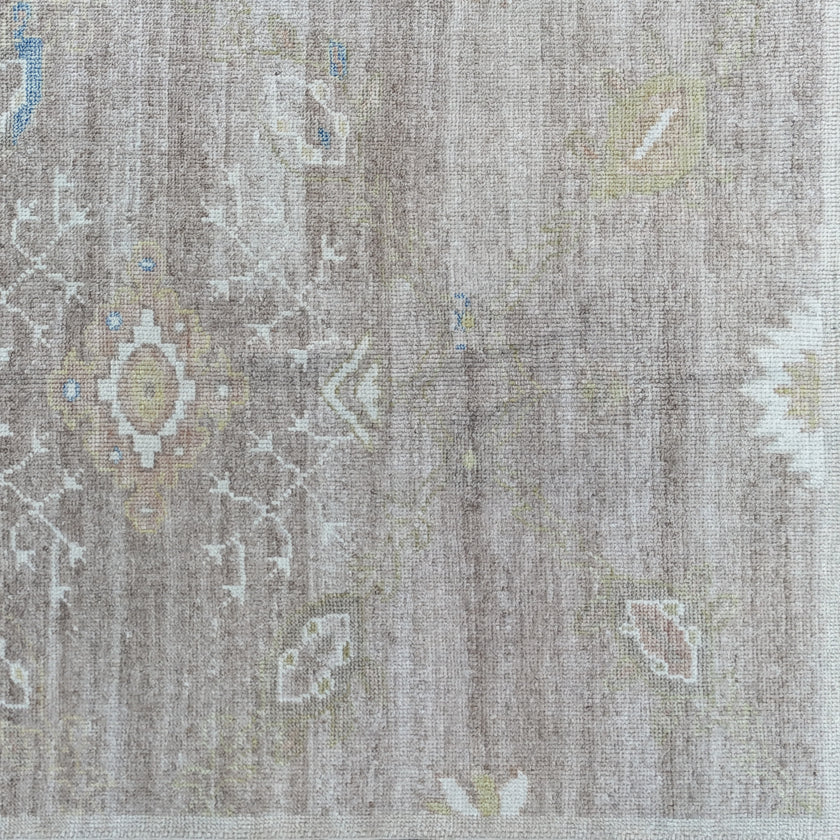 17523 Handwoven Rug 4x6’1