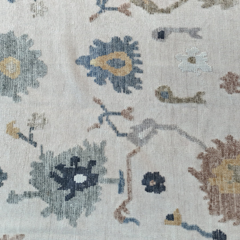 17602 Handwoven Rug 7’9 x 11’9