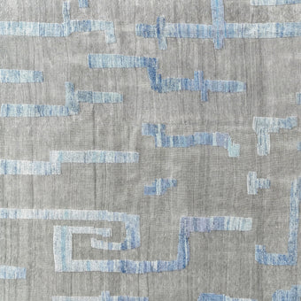 17613 Handwoven Rug 7’9 x 10’3