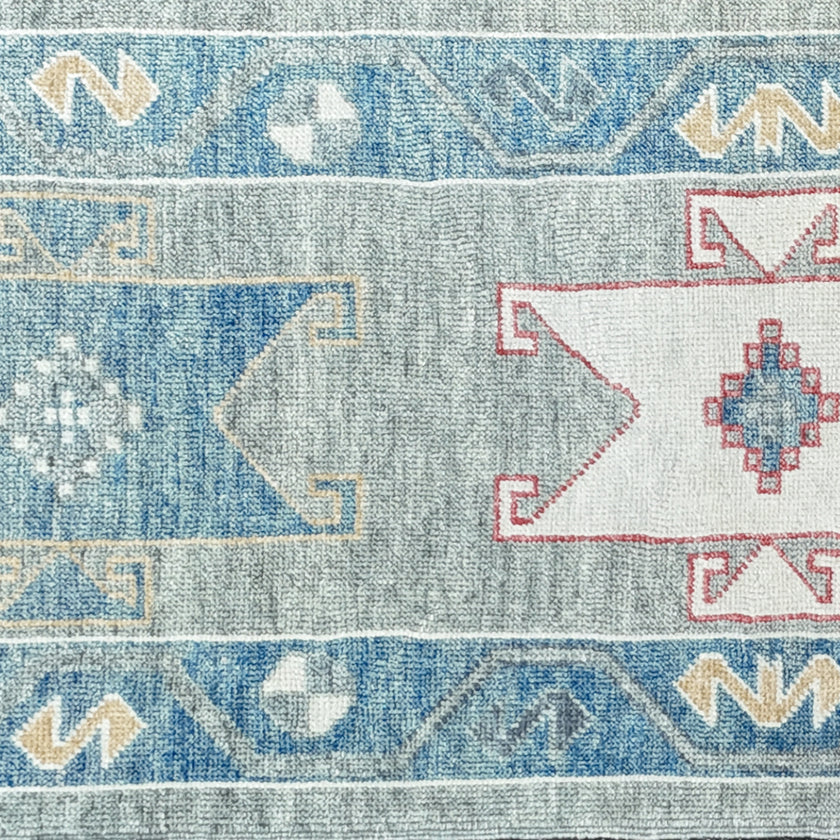 17683 Handwoven Rug 2’9x12’2