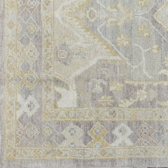 17732 Handwoven Rug 5’1 x 6’8