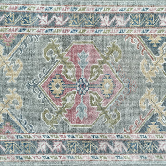 17760 Handwoven Rug 2’8x5'2