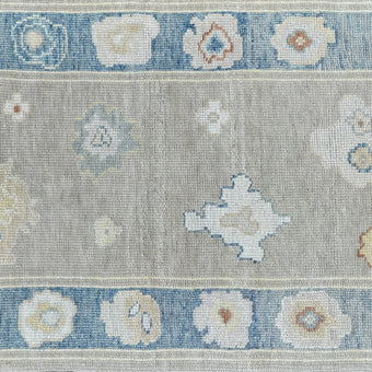 17813 Handwoven Rug 2’8x9’2