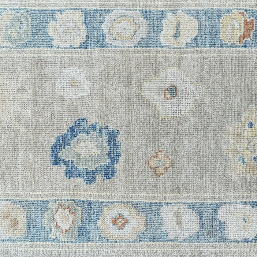 17813 Handwoven Rug 2’8x9’2