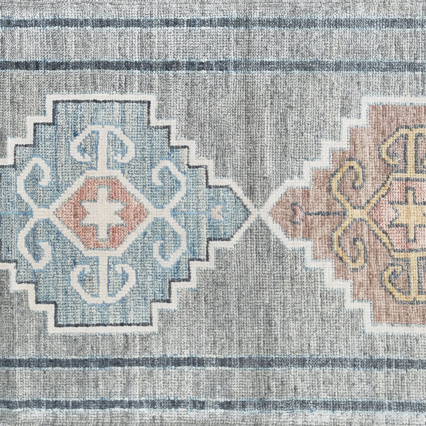 17820 Handwoven Rug 2'10 x 5’10