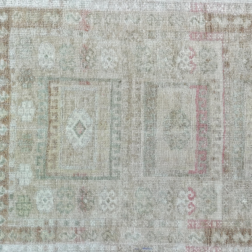 17835 Handwoven Vintage Rug 2’4 x 6’10