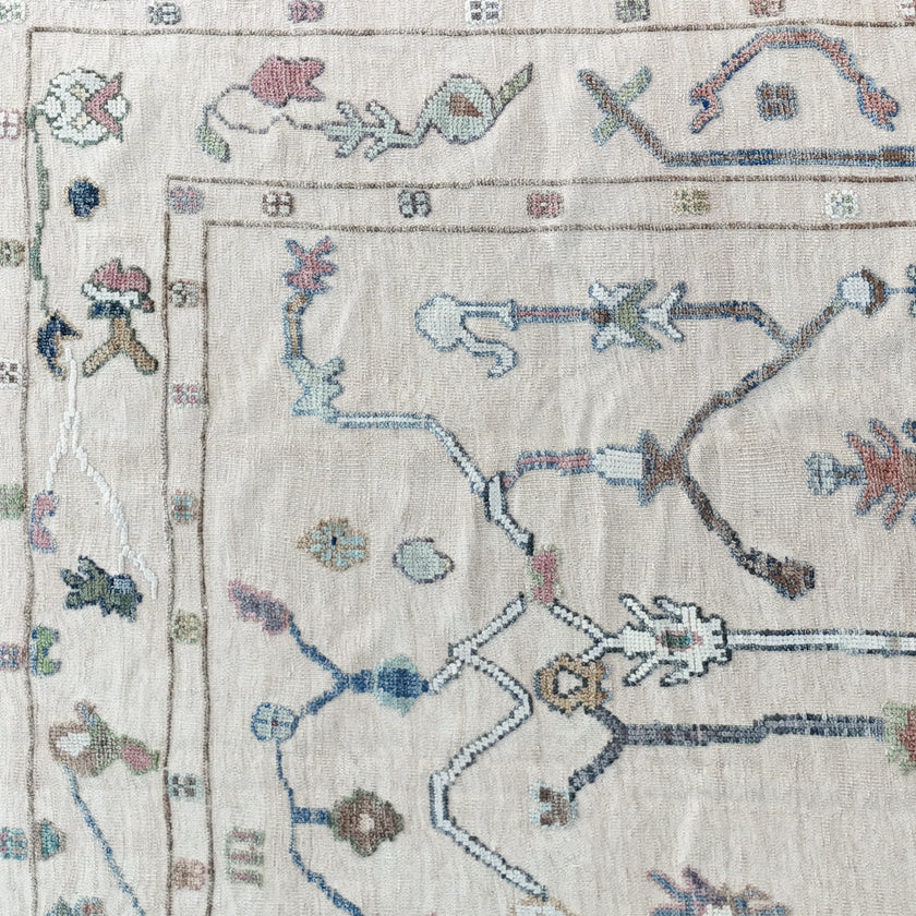 17837 Handwoven Rug 8’9 x 12’4