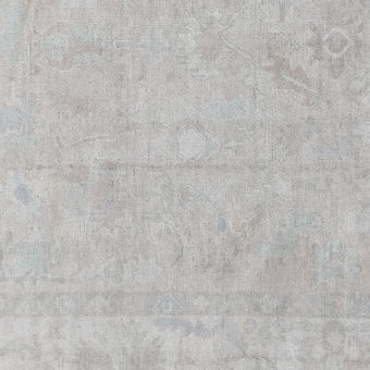 17878 Handwoven Rug 9’2 x 11’3