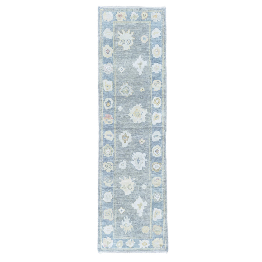 17935 Handwoven Rug 2'9 x 9’5