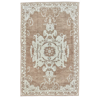 17993 Handwoven Rug 5'9 x 9'3