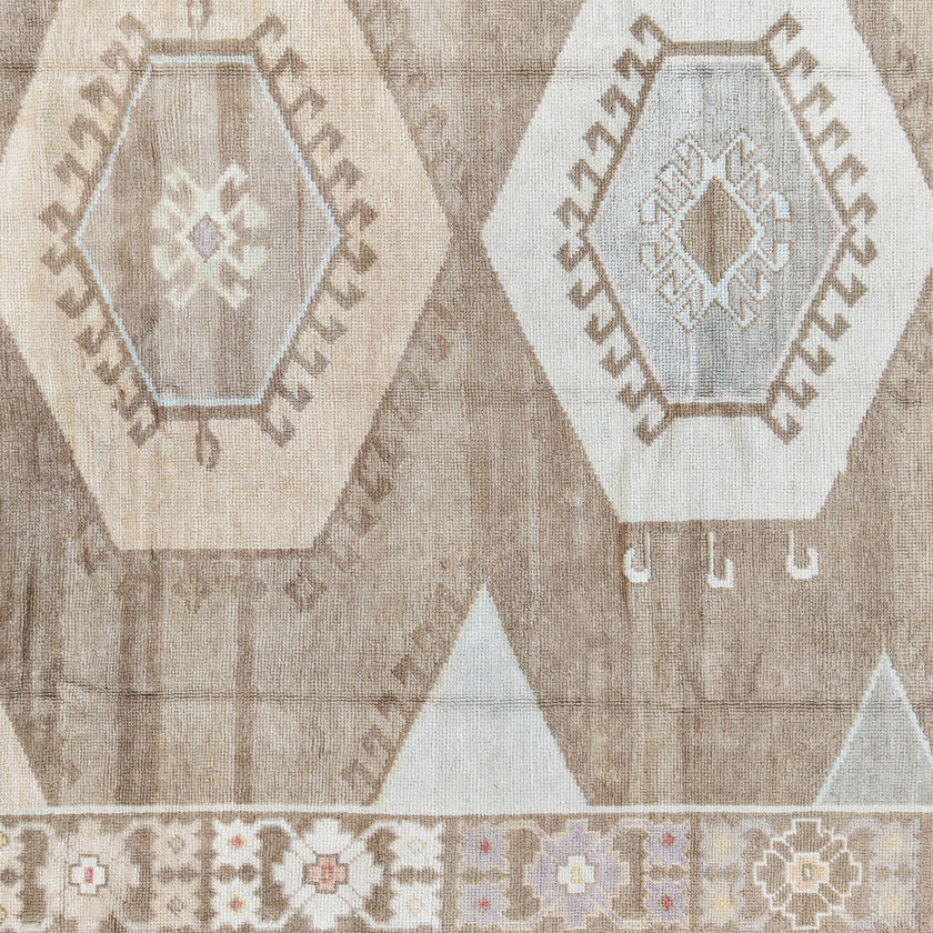 18172 Handwoven Rug 8'4 x 10'7