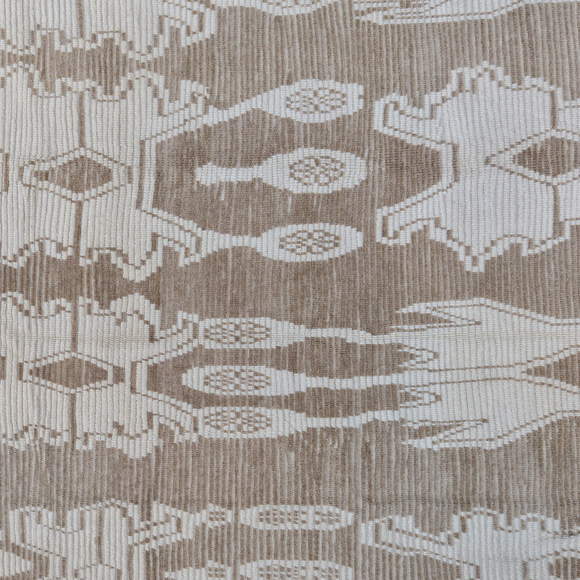 18222 Handwoven Rug 9'11 x 13'4