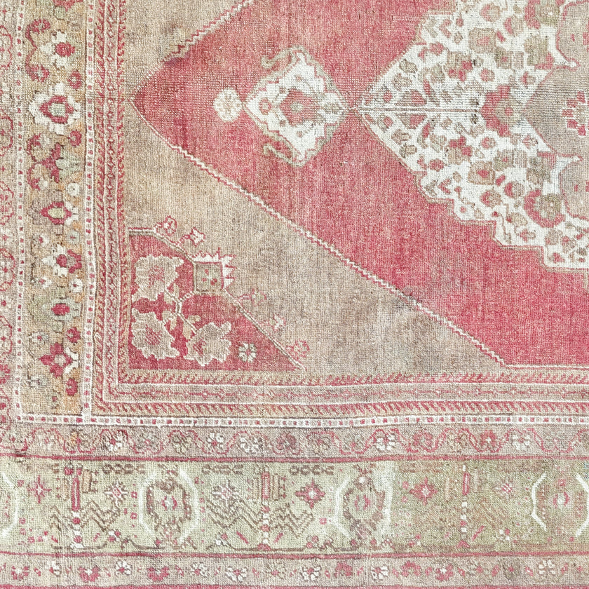 2717 Handwoven Vintage Rug 6’1x9’7