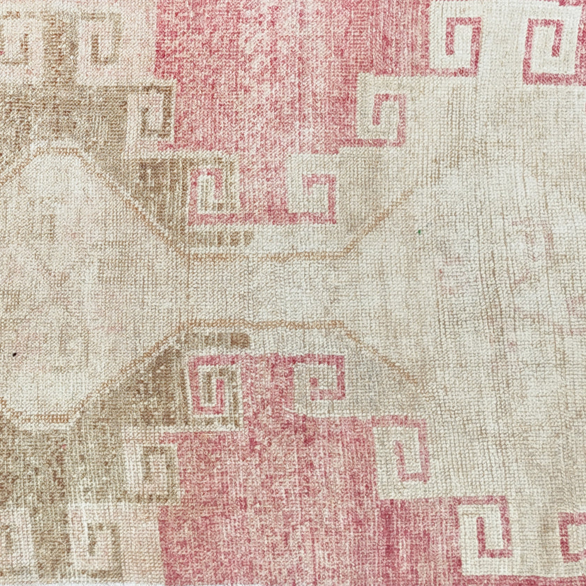 2845 Handwoven Vintage Rug 2'8 x 10’6