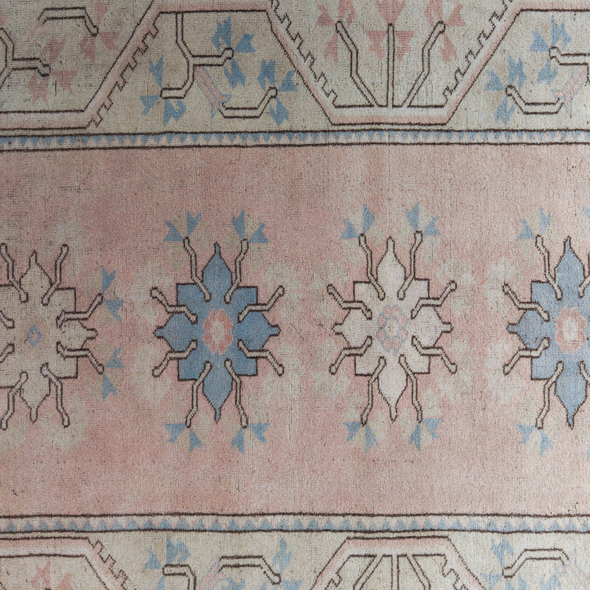 3471 Handwoven Vintage Rug 6'6 x 8'10