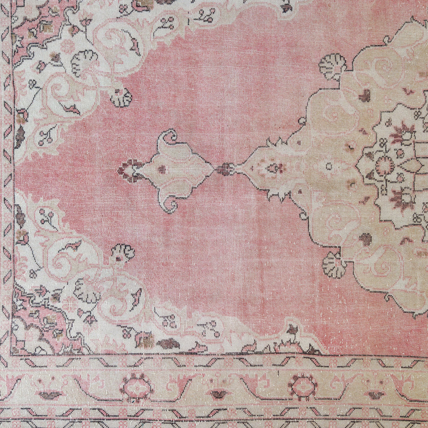 3510 Handwoven Vintage Rug 6'3 x 10'9