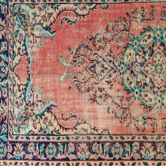 3556 Handwoven Vintage Rug 5'2 x 8'8