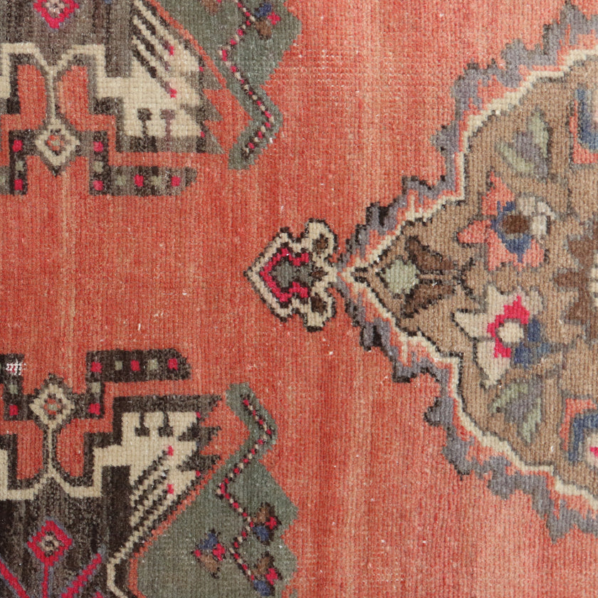 3651 Handwoven Vintage Rug 1’5x3'4