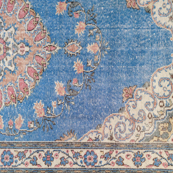 3758 Handwoven Vintage Rug 7'3x9'6