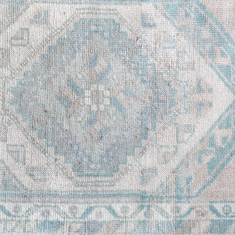 4193 Handwoven Vintage Rug 2’11x1’7