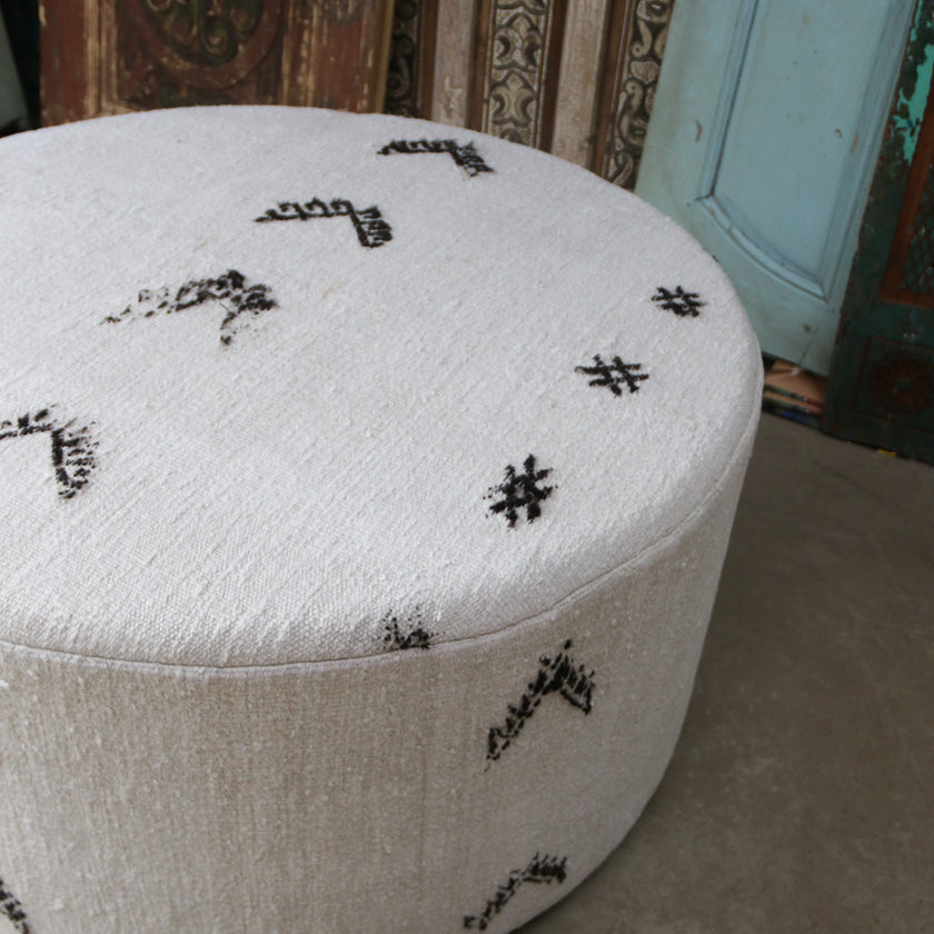 Hemp Ottoman 4218C Round 42