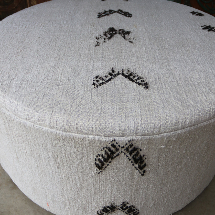 Hemp Ottoman 4218C Round 42