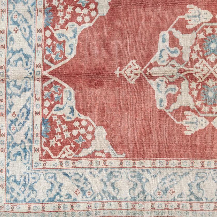 4653 Handwoven Vintage Rug 6’5 x 9’8