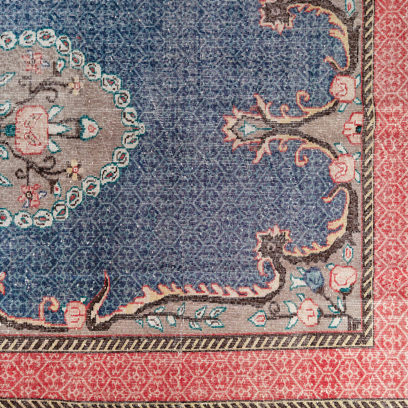 4913 Handwoven Vintage Rug 6'3 x 9'8