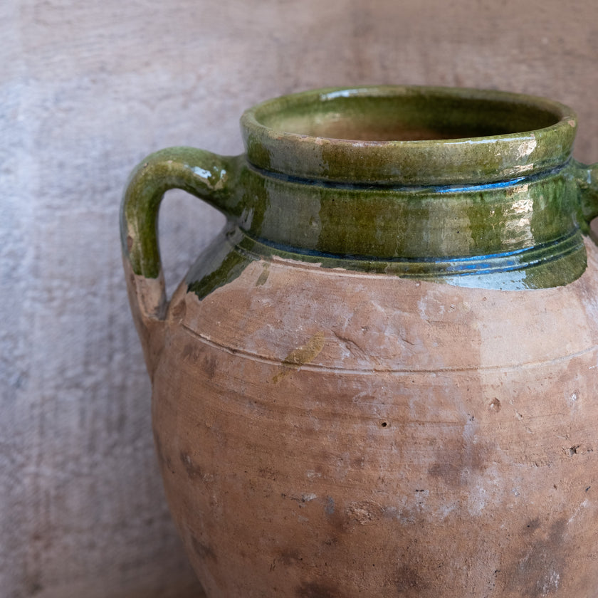 Olive Jar 509 (15x35)