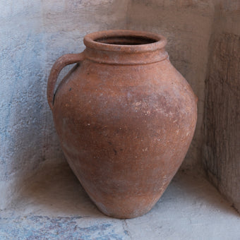 Olive Jar 516 (16x39)