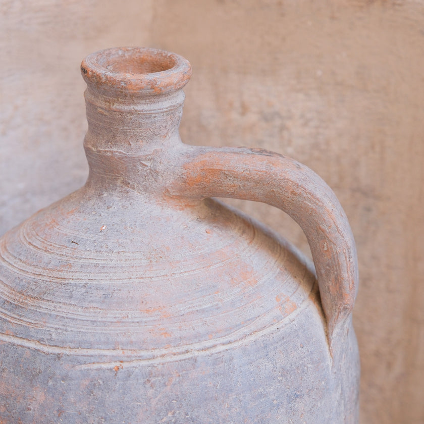 Olive Jar 581 (15x35)