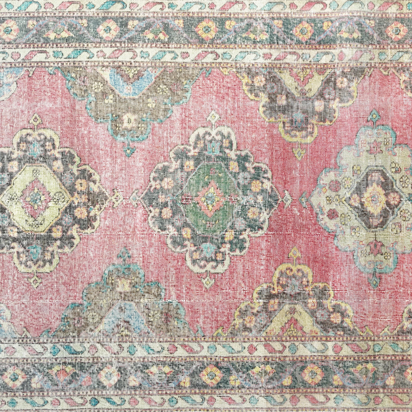 6032 Handwoven Vintage Rug 4'9 x 10'11