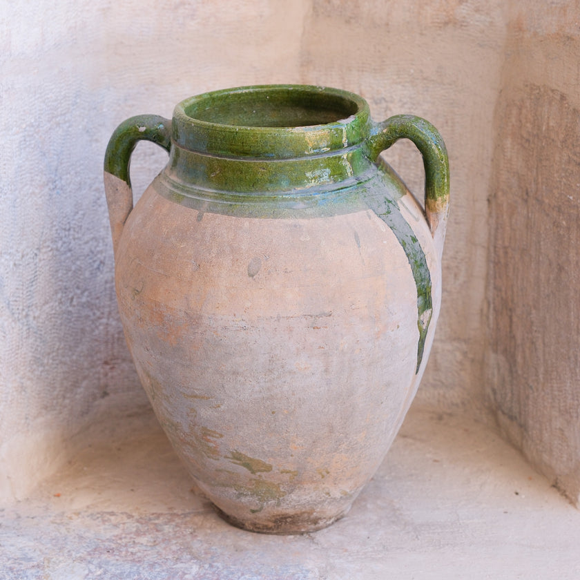 Olive Jar 631 (16x37)