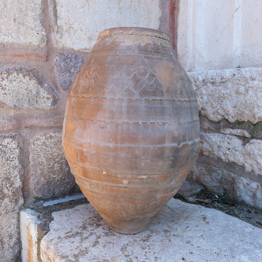 Olive Jar 644 (31x61)