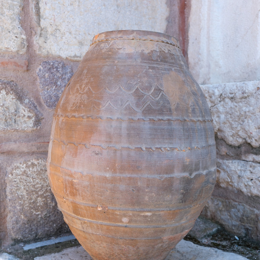 Olive Jar 644 (31x61)