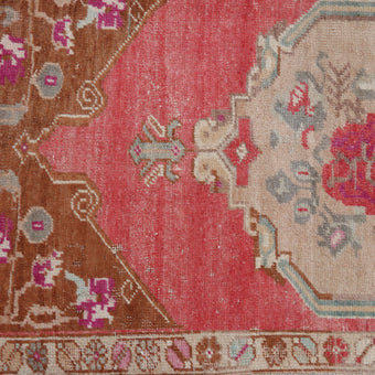 6600 Handwoven Vintage Rug 1’9x3'9