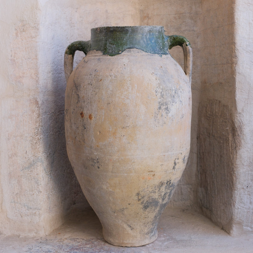 Olive Jar 661 (24x45)