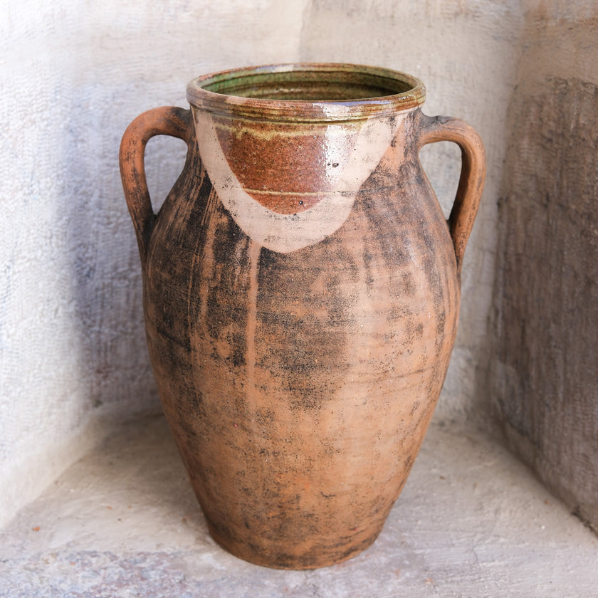 Olive Jar 678 (16x34)