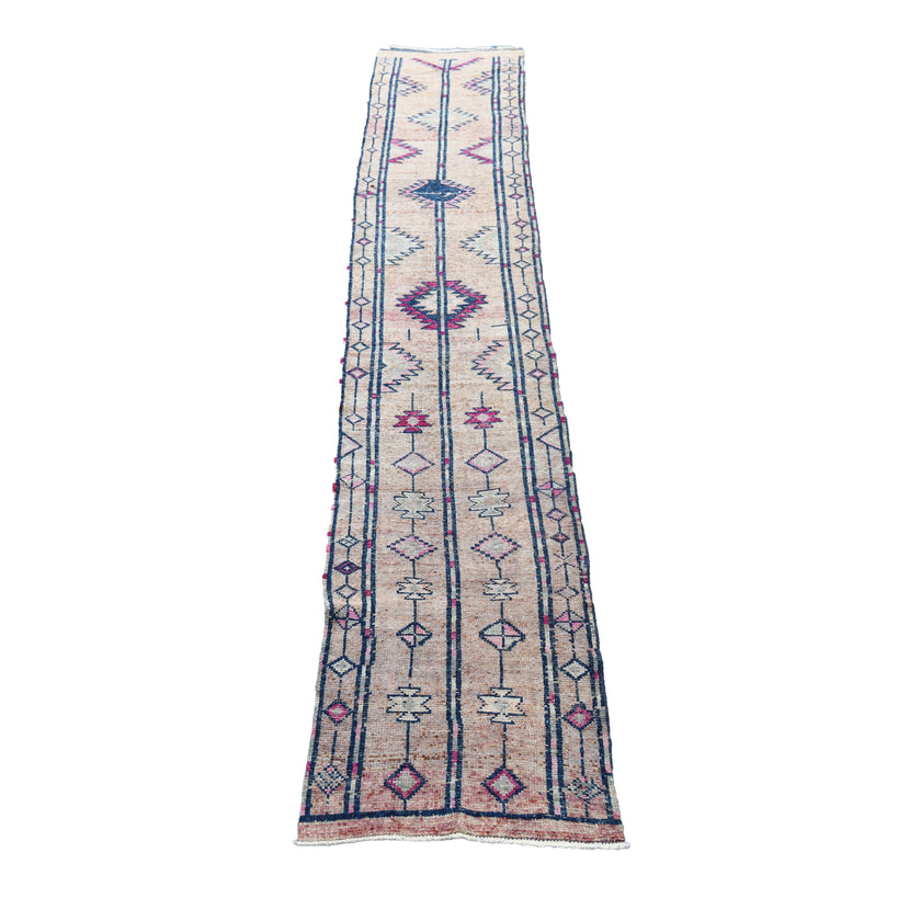 6797 Handwoven Vintage Rug 3’1x21'9