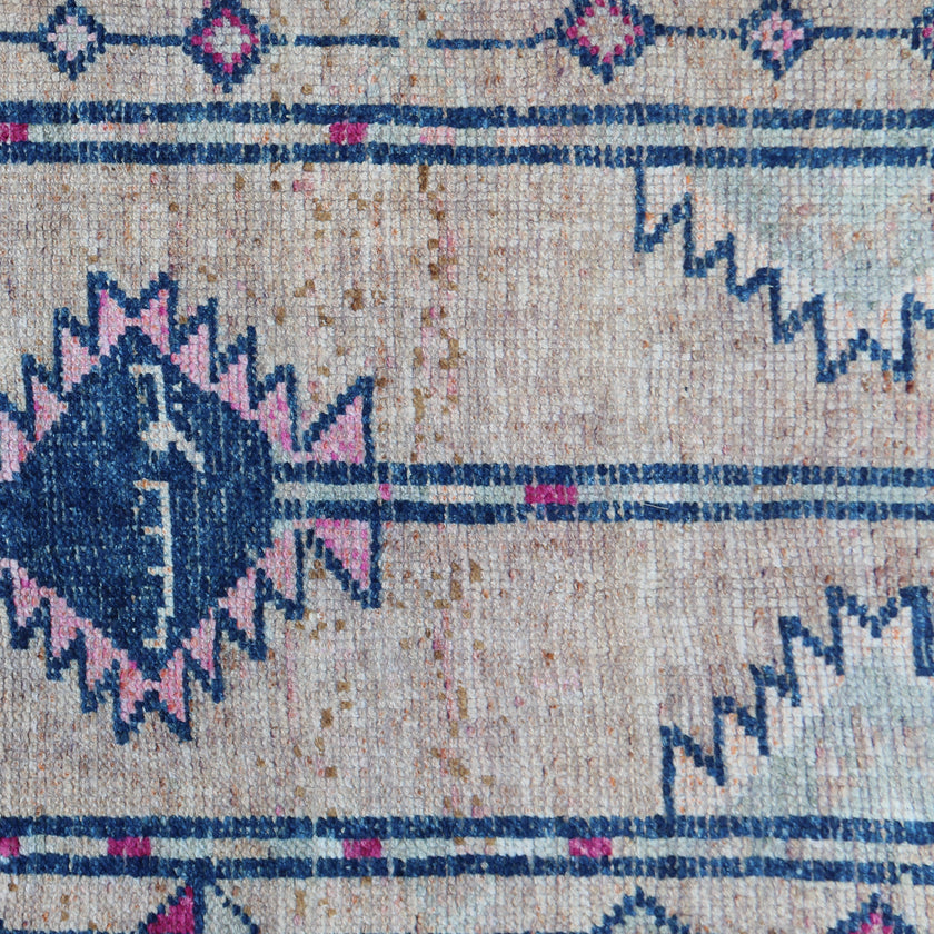 6797 Handwoven Vintage Rug 3’1x21'9