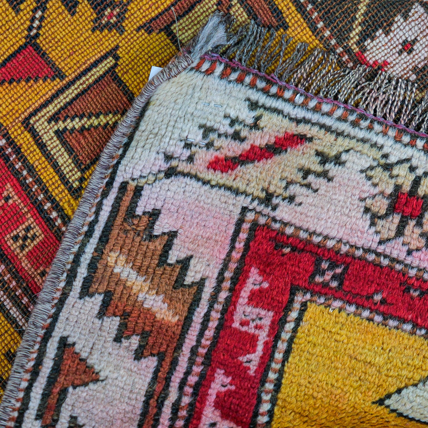 6802 Handwoven Vintage Rug 4'6x8’3