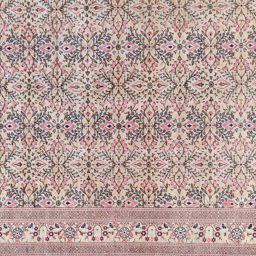 6881 Handwoven Vintage Rug 6’6 x 9’4