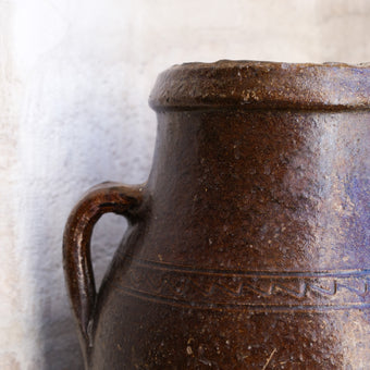 Olive Jar 689 (26x47)